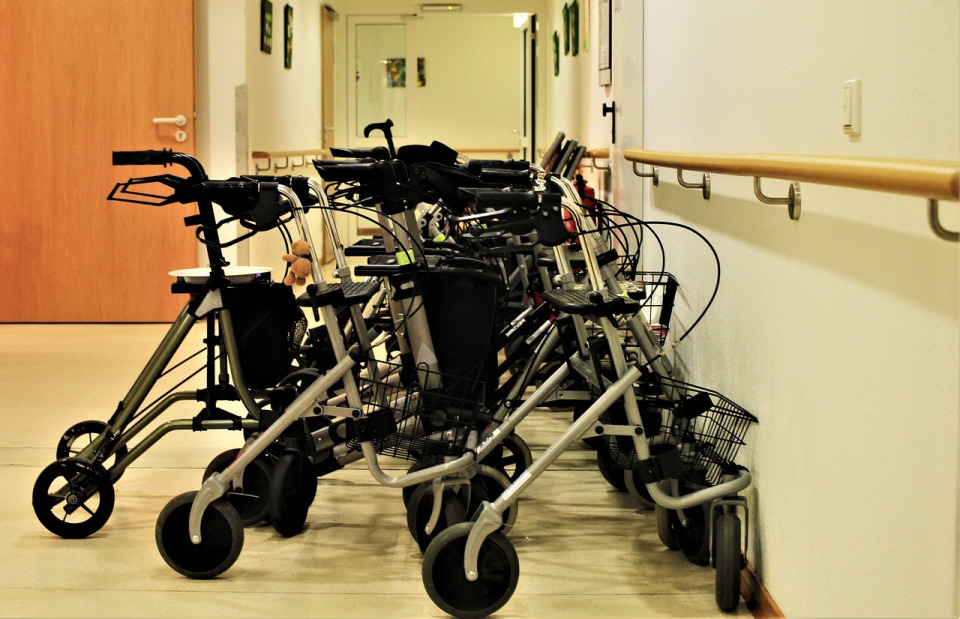 nurse senior home